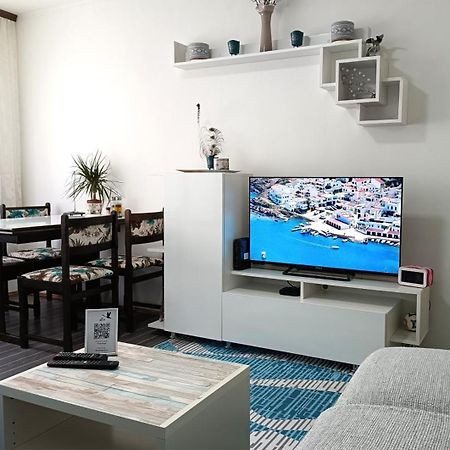 Flamingo 365 - Near City Center With Free Parking ซาราเยโว ภายนอก รูปภาพ